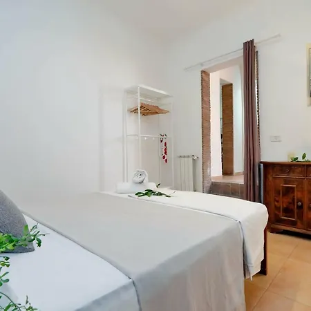 St Peter Station Apartamento